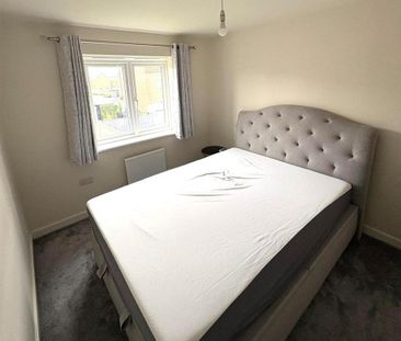 4 bedroom detached house to rent - Photo 4