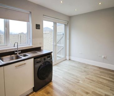 Richmond Row, Garforth, Leeds - Photo 6