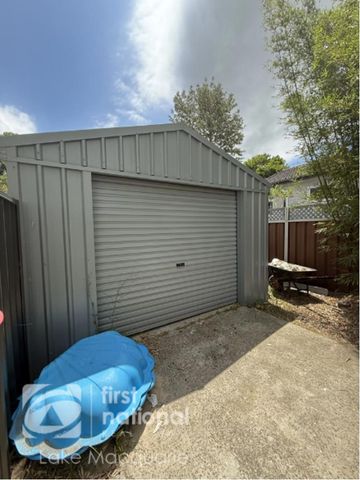 Beautifully Renovated Family Home in Quiet Holmesville Street - Photo 5