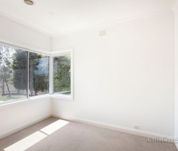 66 Home Road, Newport - Photo 2