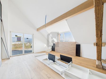 FIRST-TIME OWNERSHIP WITH A DREAMLY LARGE VIEW! - Photo 3