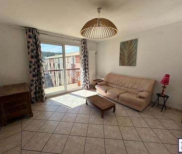 Location Appartement 5 pièces 89m² - Photo 1