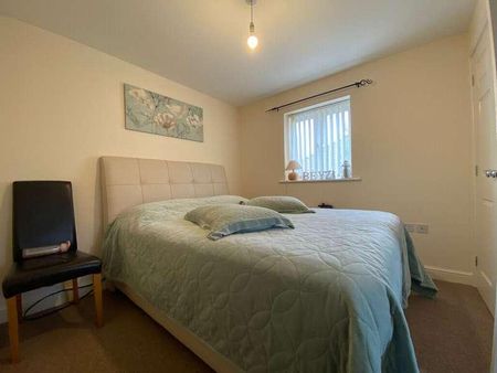 Stillington Crescent, Hamilton, LE5 - Photo 3