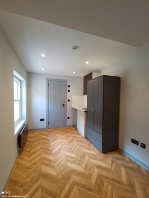 Studio Flat, Southwell Road, SE5 - Photo 1