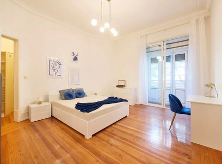 Avenida Álvares Cabral, Lisbon, Lisbon 1250-018 - Photo 3