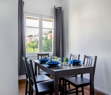 Bright double room in Valencia street - Photo 1