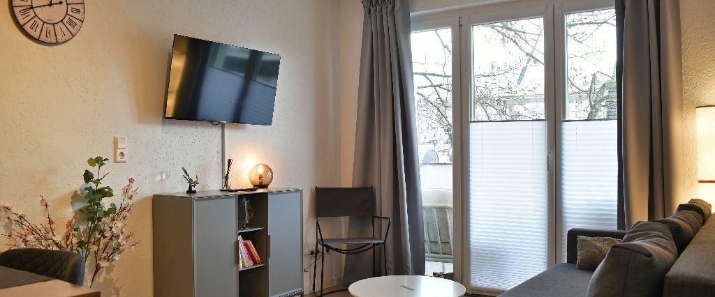 Döhren, moderne Stadtwohnung in bester Lage, Balkon - Photo 1