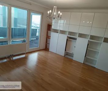 VIC, 32. STOCK, UNBEFRISTETE 3-BALKON-ZIMMER MIT FANTASTISCHEN AUSBLICK - Foto 3