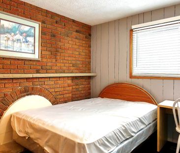 For Lease - 213 Risebrough Circuit, Markham, Ontario - Photo 1