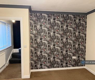 1 bedroom in a house share to rent - Photo 6