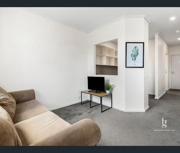 Supersized One-Bedroom Apartment - Photo 5