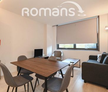 2 bedroom flat to rent - Photo 2