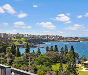 COASTAL SANCTUARY WITH PANORAMIC OCEAN VIEWS - Photo 3