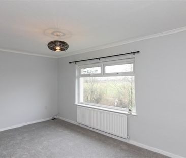 2 Bedroom House - Photo 2