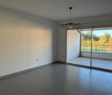 Location Appartement 3 pièces 74m² VALENCE 26000 - Photo 4