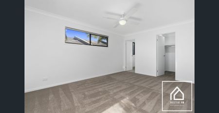 MODERN TOWNHOUSE - Photo 4