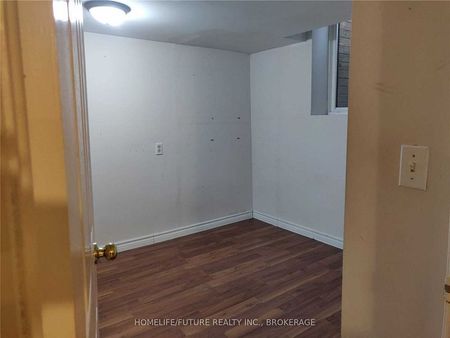 For Lease - 10 Alderwood Street Unit# (Bsmt), Whitchurch-Stouffville, Ontario - Photo 2