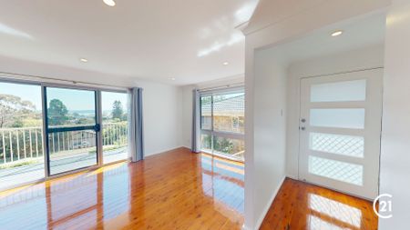 Elevated Lifestyle in Nelson Bay – Stylish Residence with Home Office - Photo 4