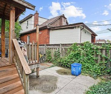 2BR detached home Basement Apartment - Photo 1