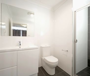 Spacious 3-Bedroom Townhouse in the Heart of Coombs - Photo 5