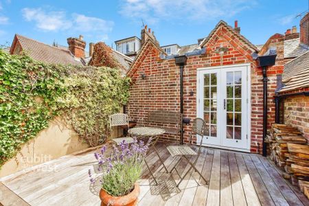 3 bedroom terraced house to rent - Photo 5