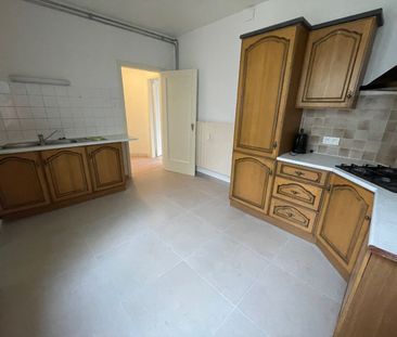 Appartement met twee slaapkamers. Heel centraal gelegen nabij de Gr... - Photo 6