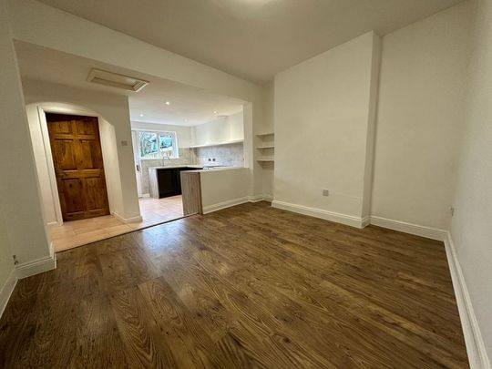 2 bedroom terraced house to rent - Photo 1