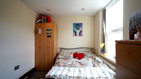 45 HUBERT ROAD - Photo 4