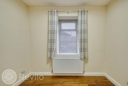 2 bedroom semi-detached bungalow to rent - Photo 4