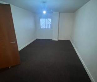 1 bedroom property to rent in Bolton - Photo 2