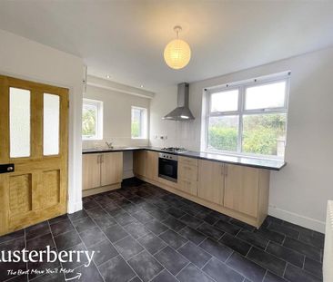 2 bedroom semi-detached house to rent - Photo 2