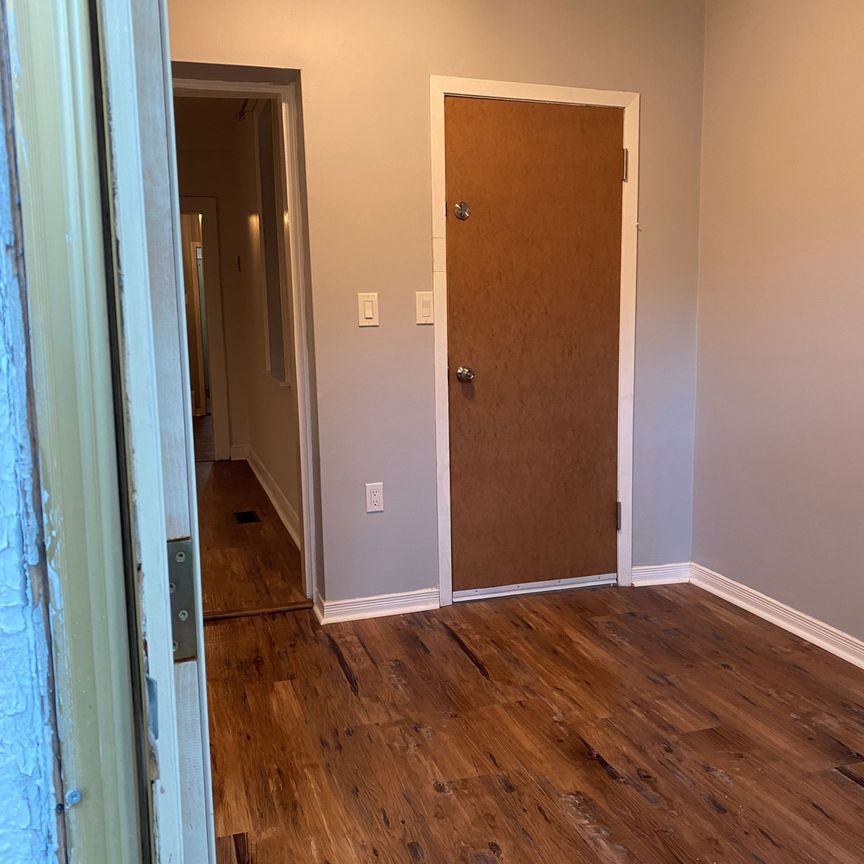 For Lease - 9 Clinton Place Unit# Main floor, Toronto, Ontario - Photo 1