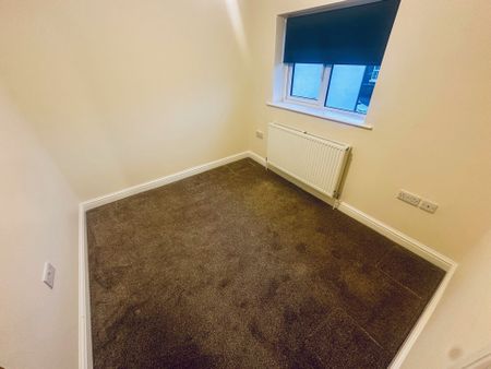 MainStreet, HorsleyWoodhouse, ILKESTON - Photo 2