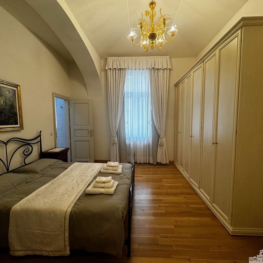 Pronájem bytu 4+kk 122 m² - Photo 1