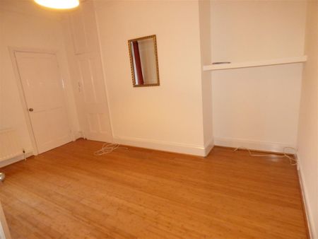 2 bed flat to rent in Tosson Terrace, Heaton - Photo 5