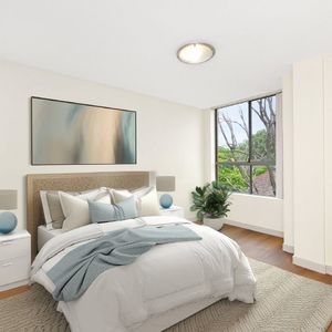 Strathfield - Photo 2