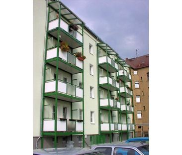Helle 2-Raumwohnung mit großem Balkon und Weitblick in ruhiger Lage - Photo 1
