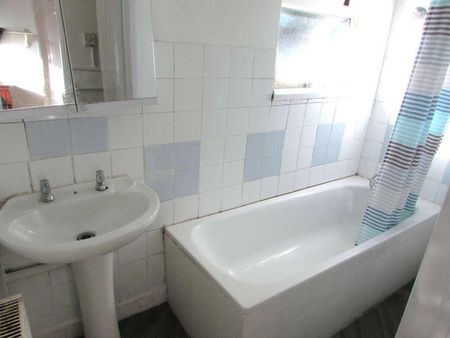 Masons Avenue, Harrow Wealdstone, Middlesex, HA3 - Photo 5