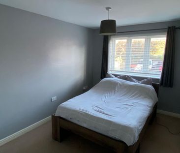 3 bedroom semi-detached house to rent - Photo 3