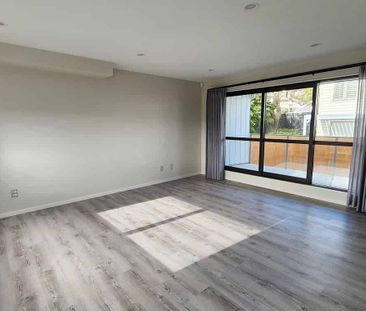 Lot E - Maintenance Free 3 Bedroom Home - Photo 2