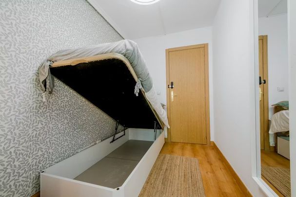 Calle de Torrelaguna, Madrid, Community of Madrid 28043 - Foto 1