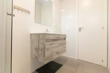 Carrer Pintor Stolz, Valencia, Valencian Community 46018 - Photo 4