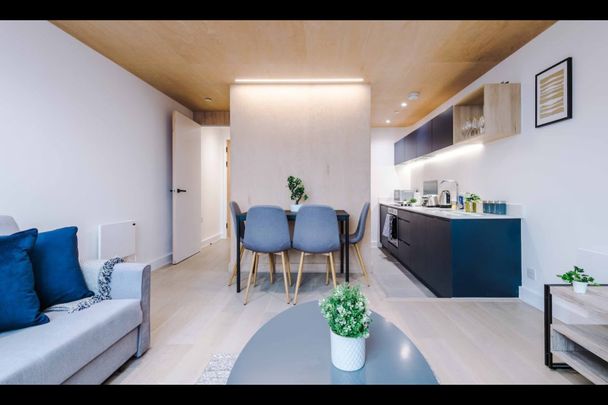 2 Bed Flat, Spinners Way, M15 - Photo 1