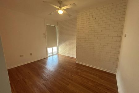 MODERN FAMILY HOME WITH SPACIOUS OUTDOOR LIVING - Photo 3