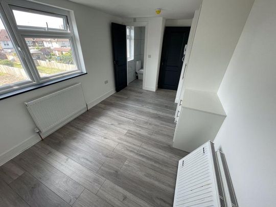 7 bedroom detached house to rent - Photo 1