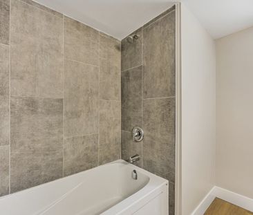 For Lease - 110 Codrington Street Unit# Lower, Barrie, Ontario - Photo 4