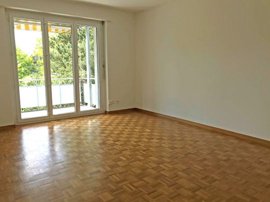 Zentrale Lage und trotzdem im Grünen gelegen - Photo 1