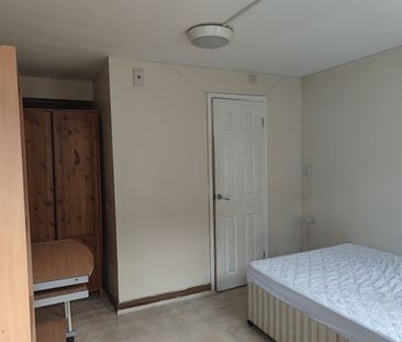 Room in a Shared House, St. Agathas Road, CV2 - Photo 4