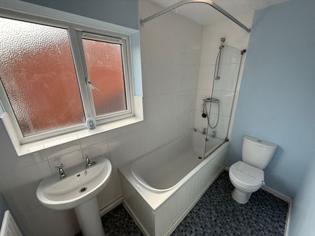 4 bedroom house to rent - Photo 5