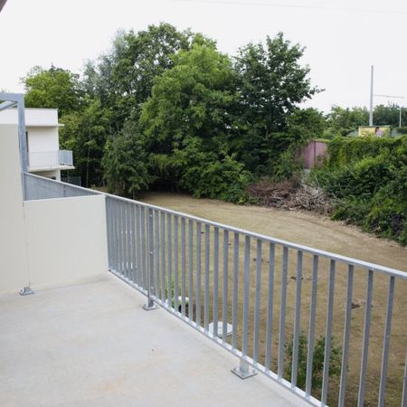 IHRE NEUE 2-Zimmer-Wohnung mit herrlichem Balkon und Tiefgaragenparkplatz in Liebenau - Photo 3